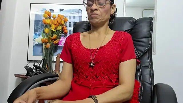 Aries Mature online show from October 18, 2025, 2:51 pm