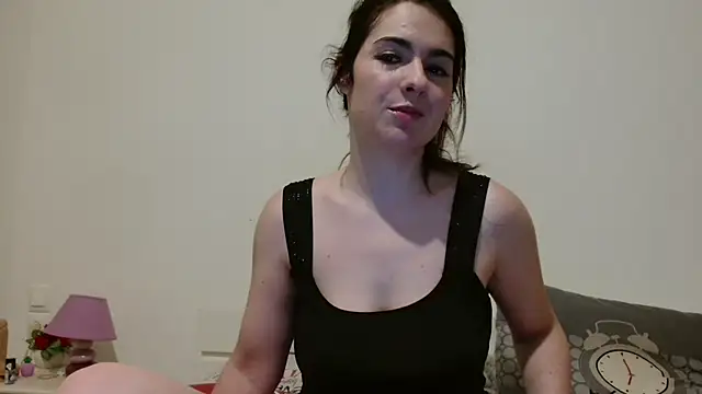 desirmiss1 online show from June 28, 2026, 7:14 am