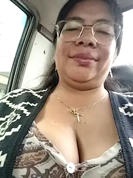   valentina18 online show from April 29, 2026, 5:30 pm