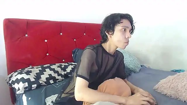 LAICK 01 online show from September 15, 2025, 7:58 pm