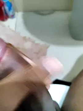 Snapshot of Arthu2r chatting on March 22, 2025, 2:14 pm Arthu2r online show from March 22, 2025, 2:14 pm