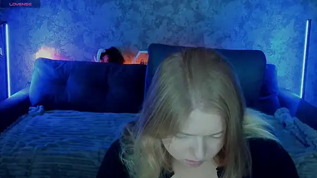 Tinker Belll online show from November 8, 2025, 8:40 pm