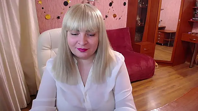 Snapshot of -MeowMeow chatting on February 24, 2025, 4:47 pm -MeowMeow online show from February 24, 2025, 4:47 pm