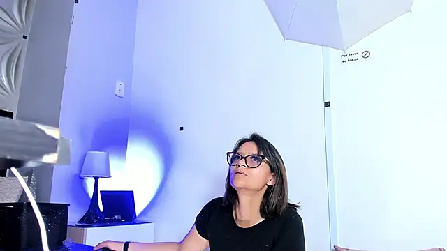 beauti wild25 online show from June 26, 2026, 7:29 pm