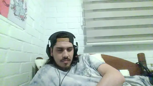 hung weeb online show from December 16, 2024, 1:10 am