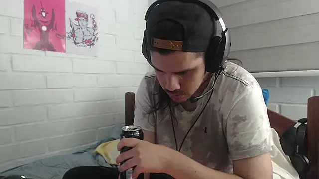 hung weeb online show from February 13, 2025, 2:45 am