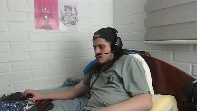 hung weeb online show from February 17, 2025, 4:31 am