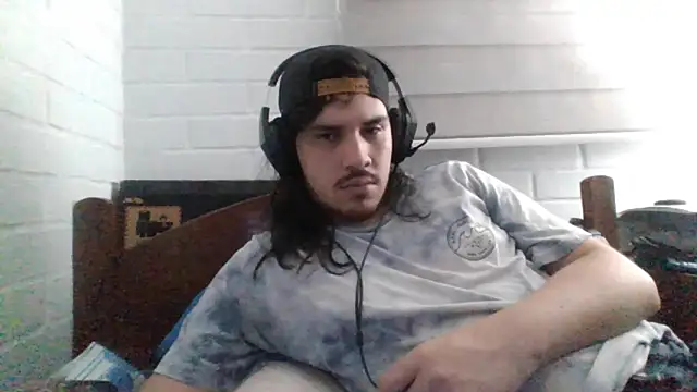 hung weeb online show from February 18, 2025, 4:37 am