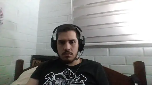 hung weeb online show from March 6, 2025, 3:35 am