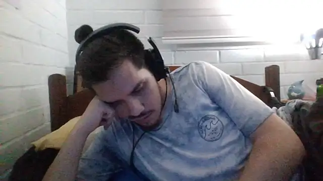 hung weeb online show from March 13, 2025, 2:49 am