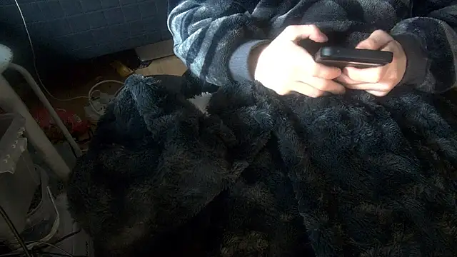 elliotha online show from March 26, 2026, 8:20 am