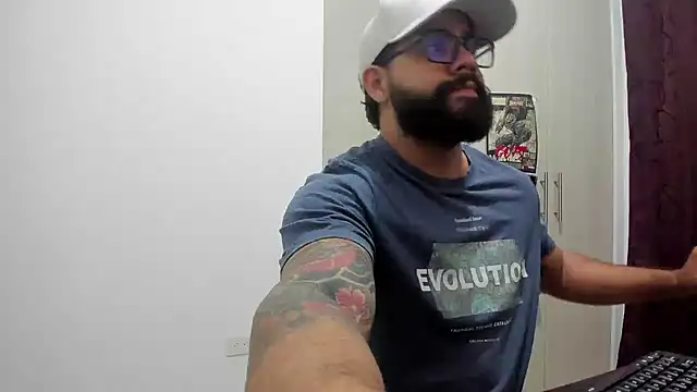  Coddygold  online show from June 3, 2026, 9:20 pm