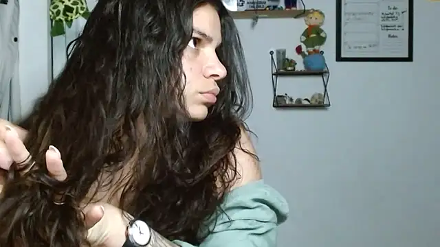 Nikkykora15 online show from September 28, 2025, 1:22 am