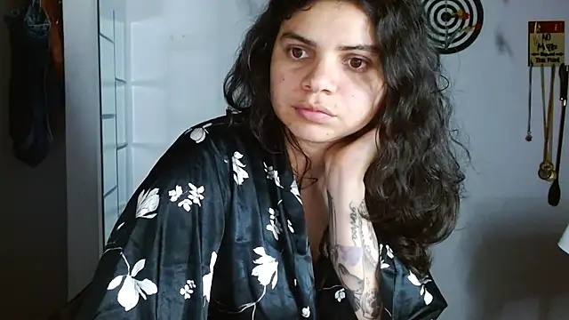Nikkykora15 online show from May 8, 2026, 1:22 am