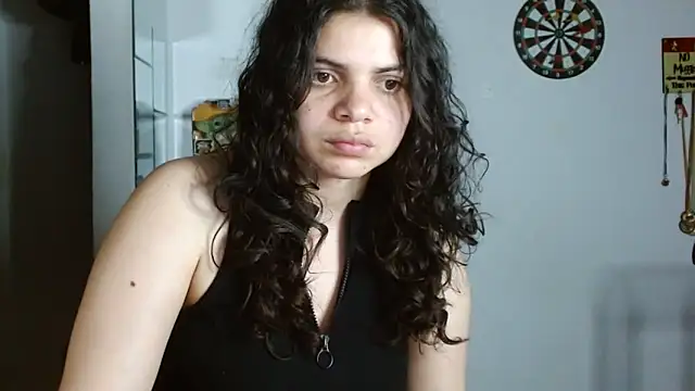Nikkykora15 online show from May 19, 2026, 1:56 am