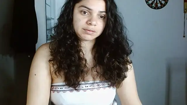 Nikkykora15 online show from May 27, 2026, 1:57 am