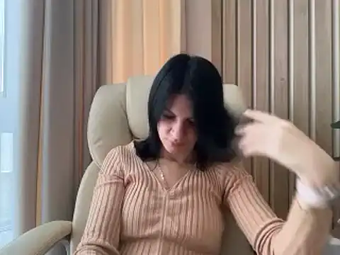 InjaAtHome online show from November 18, 2025, 8:08 am