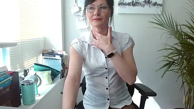 Snapshot of City_Kat chatting on May 26, 2026, 2:24 pm City Kat online show from May 26, 2026, 2:24 pm