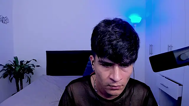 Snapshot of Eiden_allenx chatting on February 4, 2025, 2:53 pm Eiden allenx online show from February 4, 2025, 2:53 pm