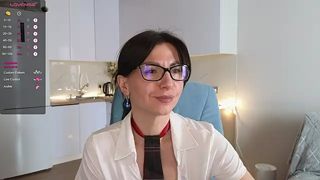 Snapshot of Mary_love16 chatting on May 15, 2026, 8:21 am Mary love16 online show from May 15, 2026, 8:21 am