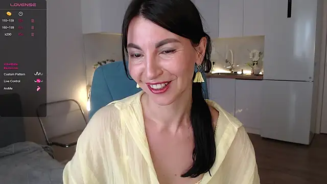 Snapshot of Mary_love16 chatting on July 6, 2026, 6:21 am Mary love16 online show from July 6, 2026, 6:21 am