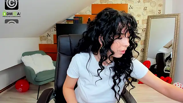 Snapshot of EmillyTaylor chatting on February 21, 2025, 4:29 am EmillyTaylor online show from February 21, 2025, 4:29 am