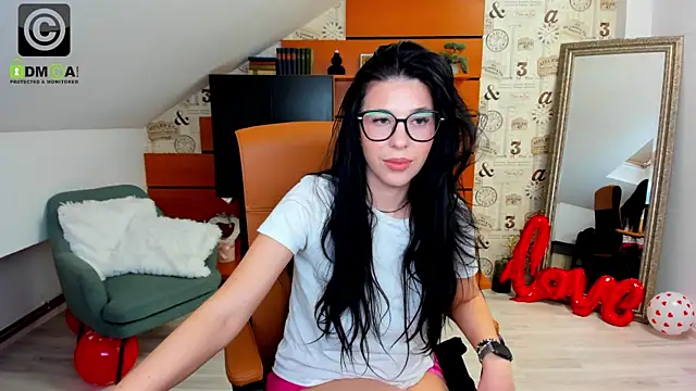 Snapshot of EmillyTaylor chatting on February 27, 2025, 10:48 am EmillyTaylor online show from February 27, 2025, 10:48 am