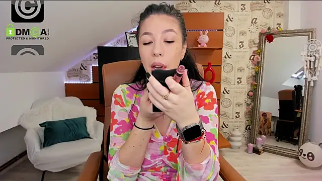EmillyTaylor online show from July 23, 2026, 3:48 am