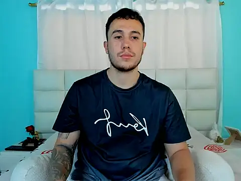 juan  jimenez online show from September 24, 2025, 8:01 pm