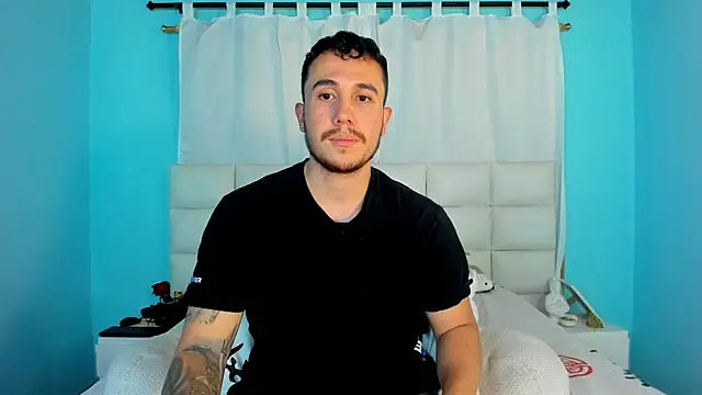 juan  jimenez online show from November 24, 2025, 11:15 pm