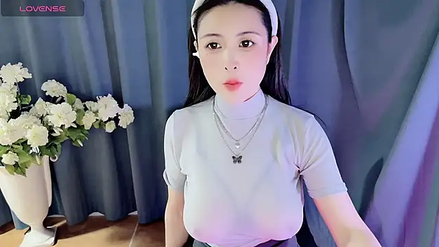 candy-yiyi online show from January 10, 2025, 7:57 am