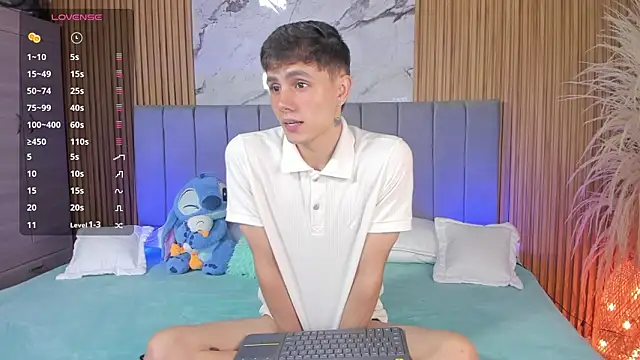 Snapshot of DustinLevine chatting on March 12, 2026, 12:22 pm DustinLevine online show from March 12, 2026, 12:22 pm