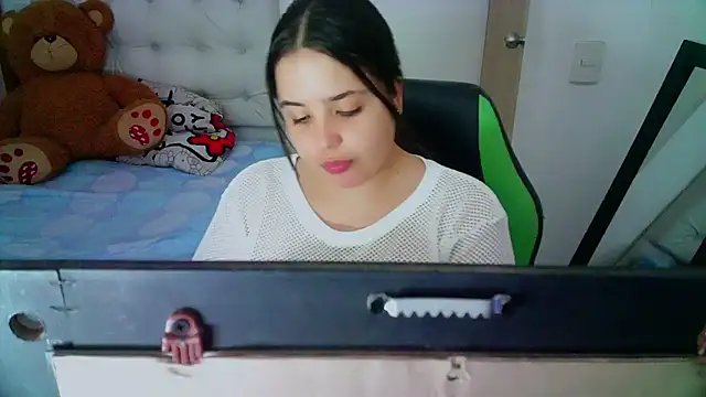  alicia z online show from December 19, 2024, 5:40 pm