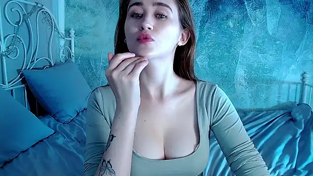 millllina online show from October 31, 2025, 1:17 am