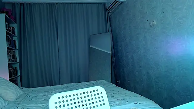 millllina online show from July 15, 2026, 4:34 pm