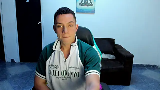 Snapshot of davinalhot chatting on May 6, 2026, 7:57 am davinalhot online show from May 6, 2026, 7:57 am