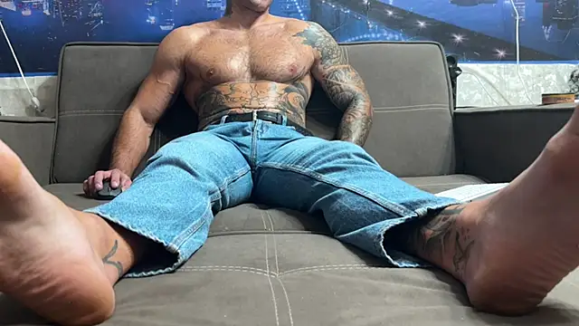 Mr YourGod online show from October 14, 2025, 3:51 am