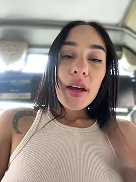 Snapshot of __IRIS__ chatting on December 4, 2024, 2:04 pm IRIS online show from December 4, 2024, 2:04 pm