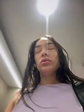 Snapshot of __IRIS__ chatting on December 19, 2024, 5:50 pm IRIS online show from December 19, 2024, 5:50 pm