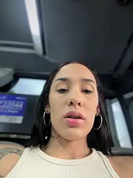 Snapshot of __IRIS__ chatting on January 2, 2025, 11:16 pm IRIS online show from January 2, 2025, 11:16 pm