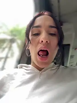 Snapshot of __IRIS__ chatting on January 9, 2025, 5:54 pm IRIS online show from January 9, 2025, 5:54 pm