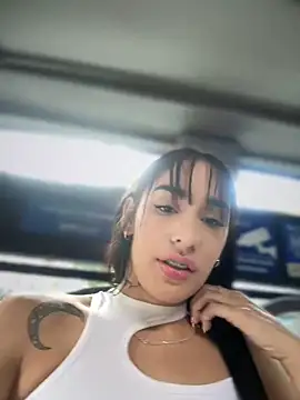 Snapshot of __IRIS__ chatting on January 24, 2025, 8:32 pm IRIS online show from January 24, 2025, 8:32 pm