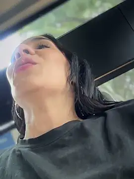 Snapshot of __IRIS__ chatting on February 14, 2025, 7:33 pm IRIS online show from February 14, 2025, 7:33 pm