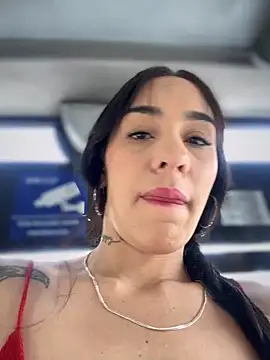 Snapshot of __IRIS__ chatting on February 18, 2025, 4:48 pm IRIS online show from February 18, 2025, 4:48 pm