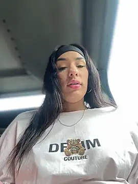 Snapshot of __IRIS__ chatting on March 6, 2025, 1:24 pm IRIS online show from March 6, 2025, 1:24 pm