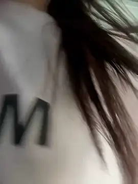 Snapshot of __IRIS__ chatting on March 21, 2025, 5:34 pm IRIS online show from March 21, 2025, 5:34 pm