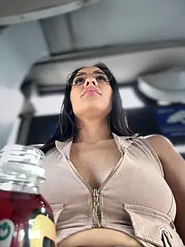 Snapshot of __IRIS__ chatting on September 15, 2025, 2:06 pm IRIS online show from September 15, 2025, 2:06 pm