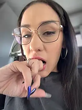 Snapshot of __IRIS__ chatting on September 16, 2025, 2:29 pm IRIS online show from September 16, 2025, 2:29 pm