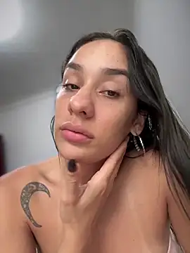 Snapshot of __IRIS__ chatting on October 1, 2025, 12:44 pm IRIS online show from October 1, 2025, 12:44 pm