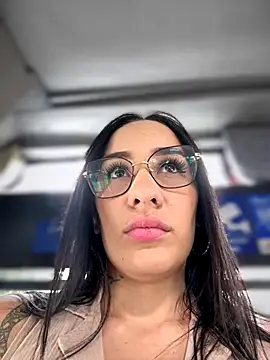 Snapshot of __IRIS__ chatting on October 15, 2025, 2:28 pm IRIS online show from October 15, 2025, 2:28 pm